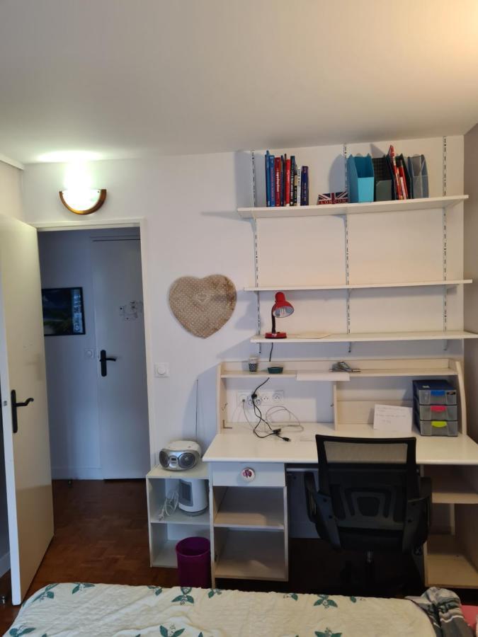Chambre De 11 M2 Avec Balcon Paris Ngoại thất bức ảnh